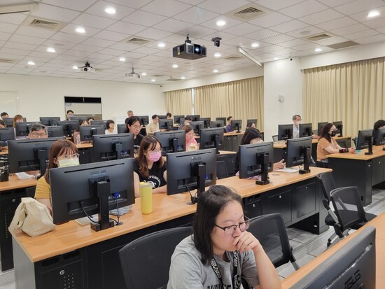 參與學員實務操作練習(Open new window/jpg file)Image